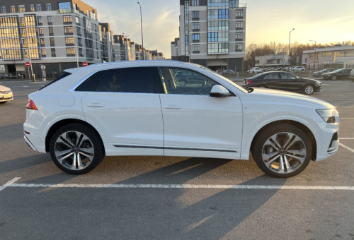 Audi Q8