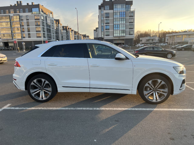 Audi Q8