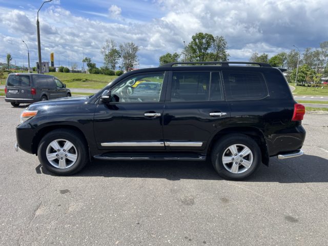 Toyota Land Cruiser 200